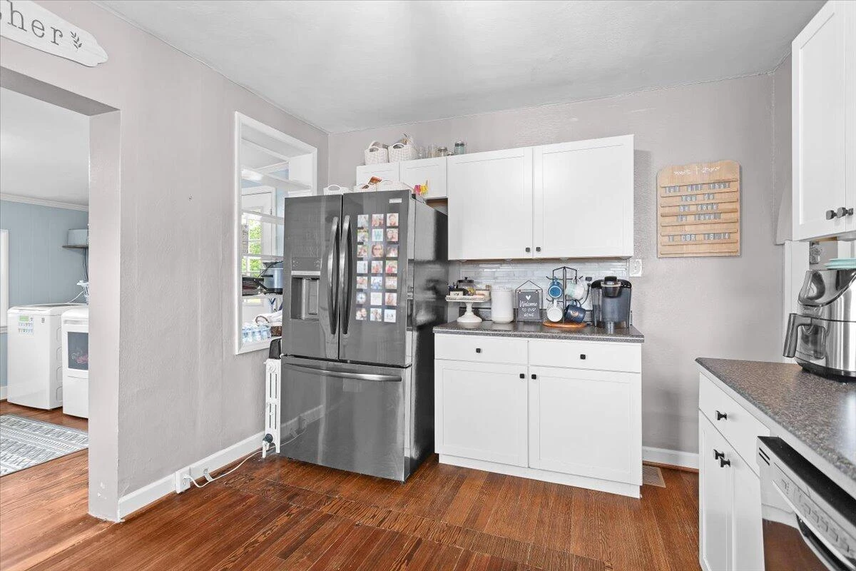 1639 Sunset AVE - Photo 17