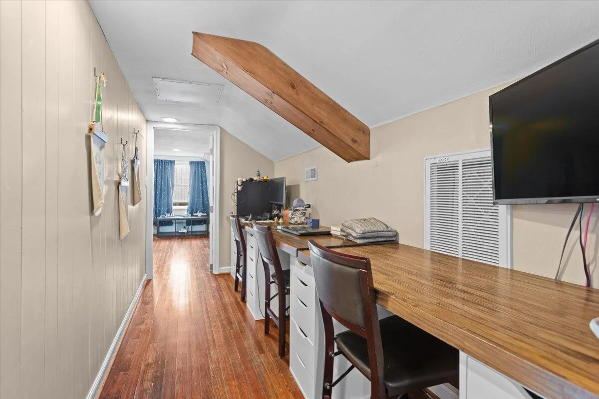 1639 Sunset AVE - Photo 27