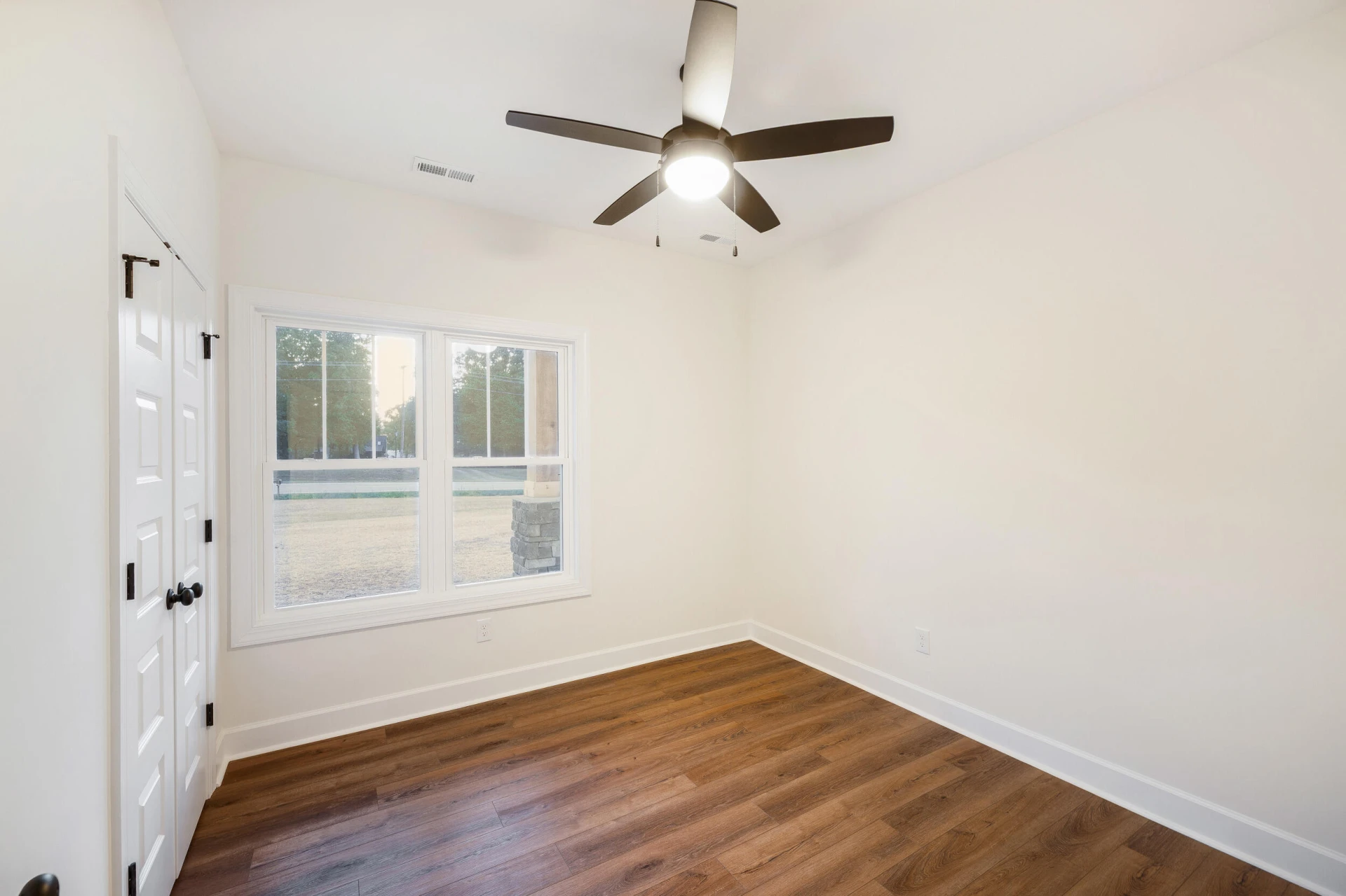 10480 Leesville RD - Photo 14