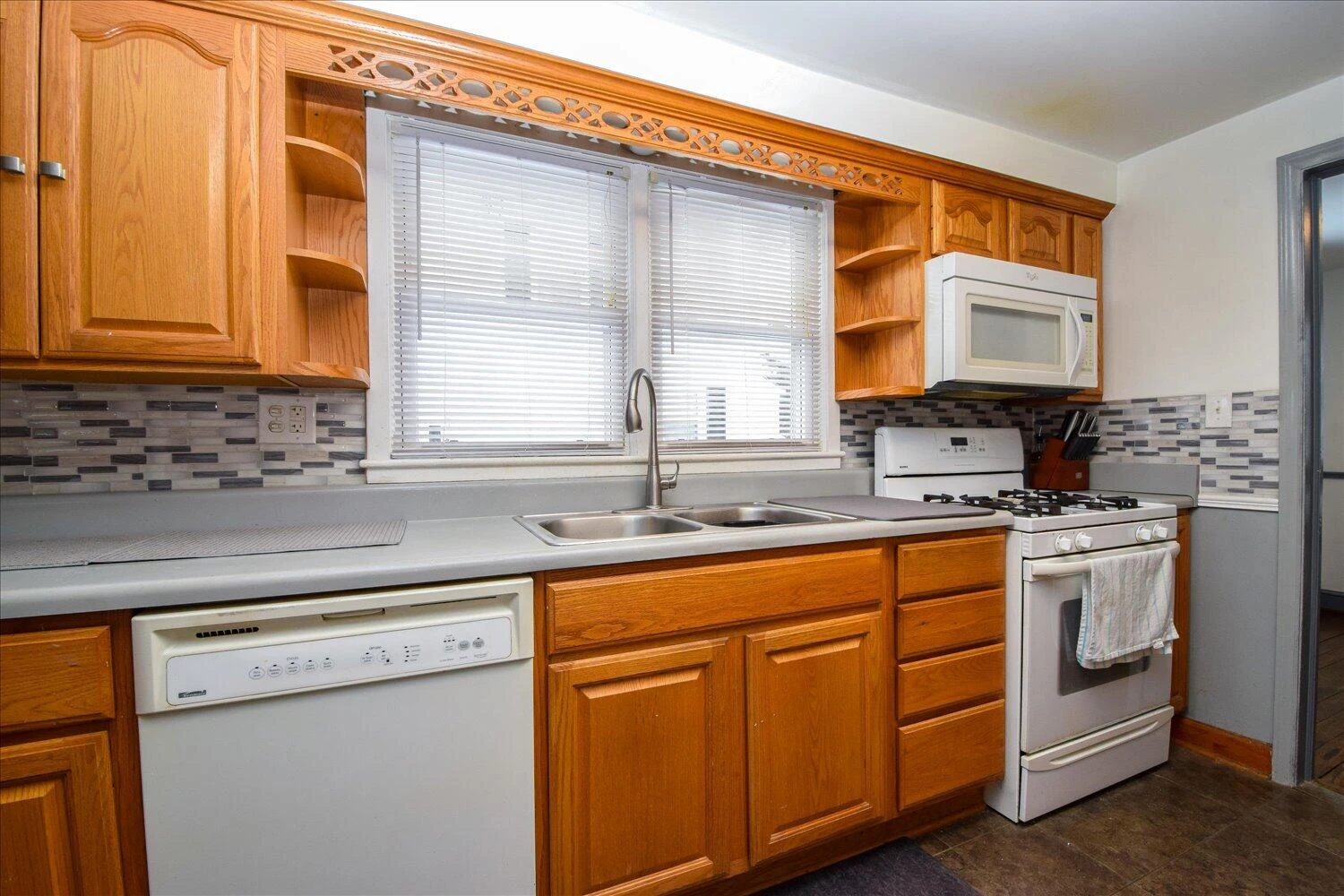 3012 Kennedy ST NE - Photo 12
