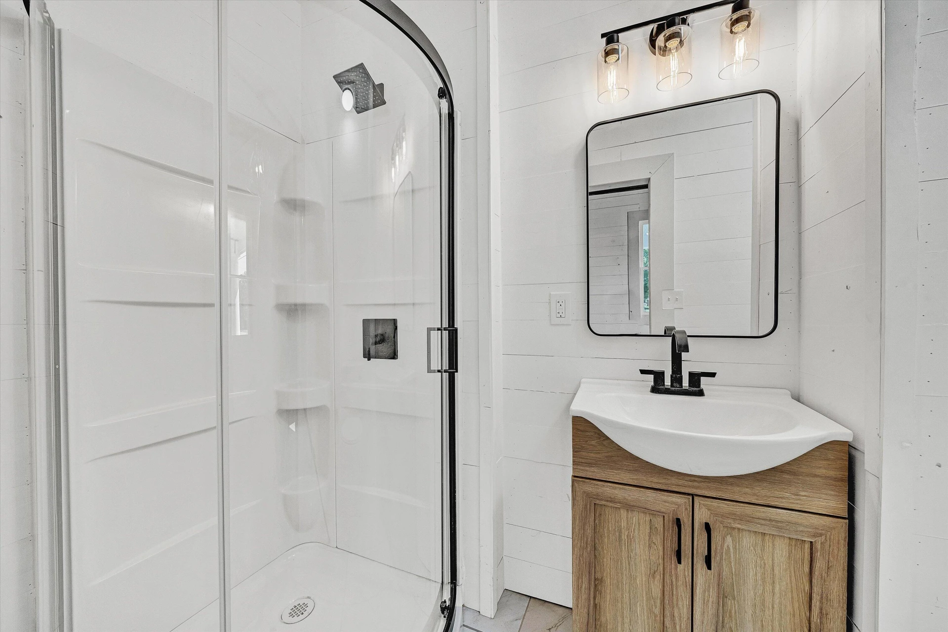 402 7th ST - Photo 16