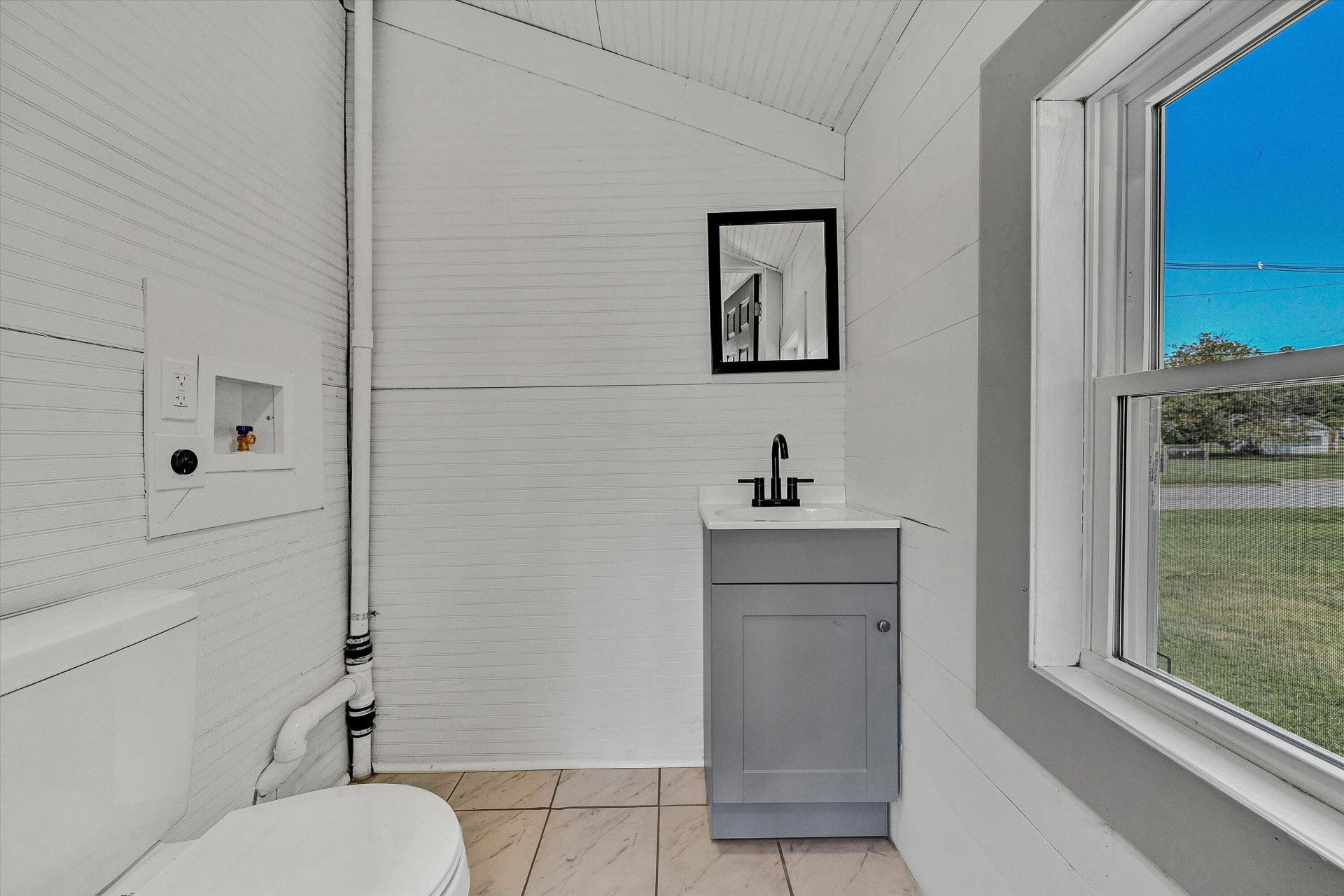 402 7th ST - Photo 19