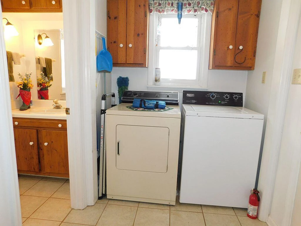 150 Wescott RD - Photo 15