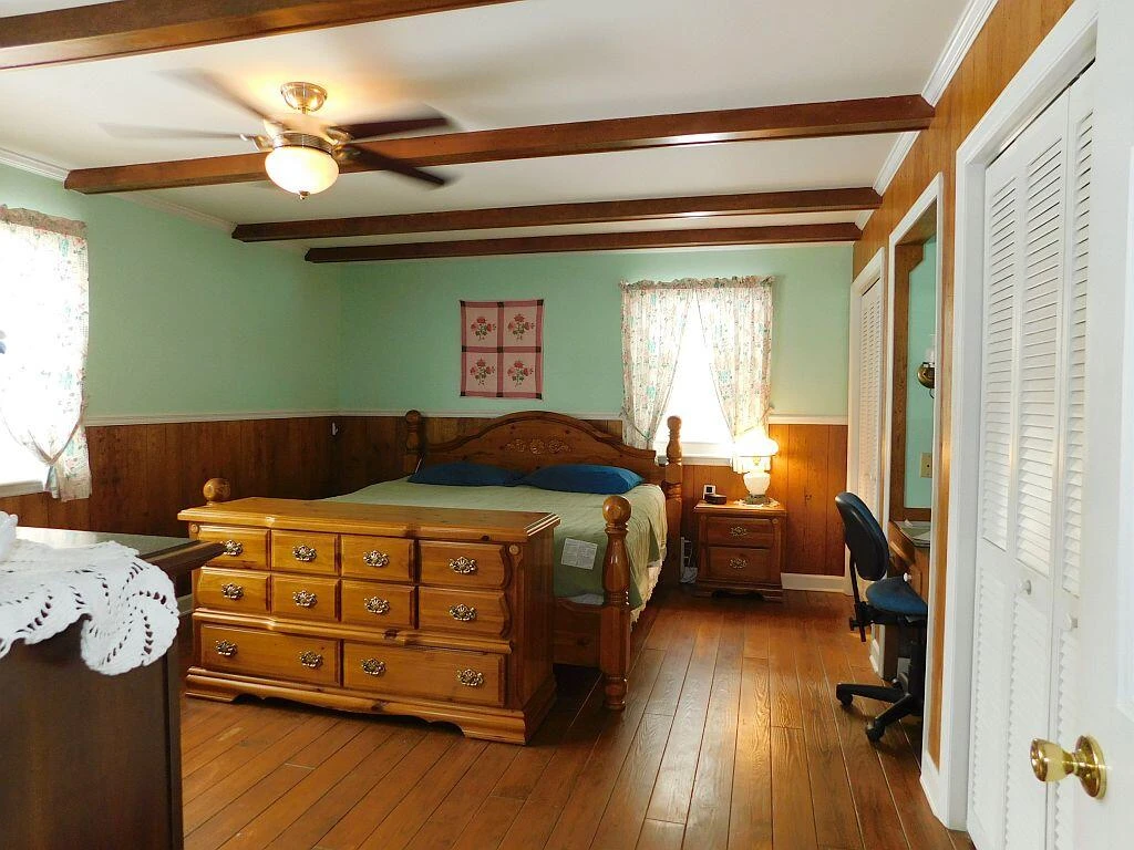 150 Wescott RD - Photo 17