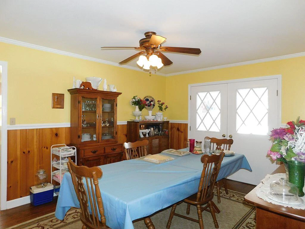 150 Wescott RD - Photo 8