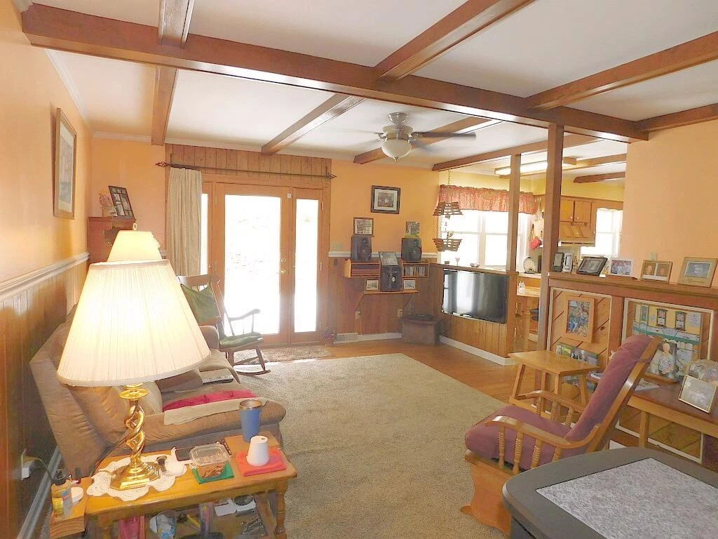 150 Wescott RD - Photo 9