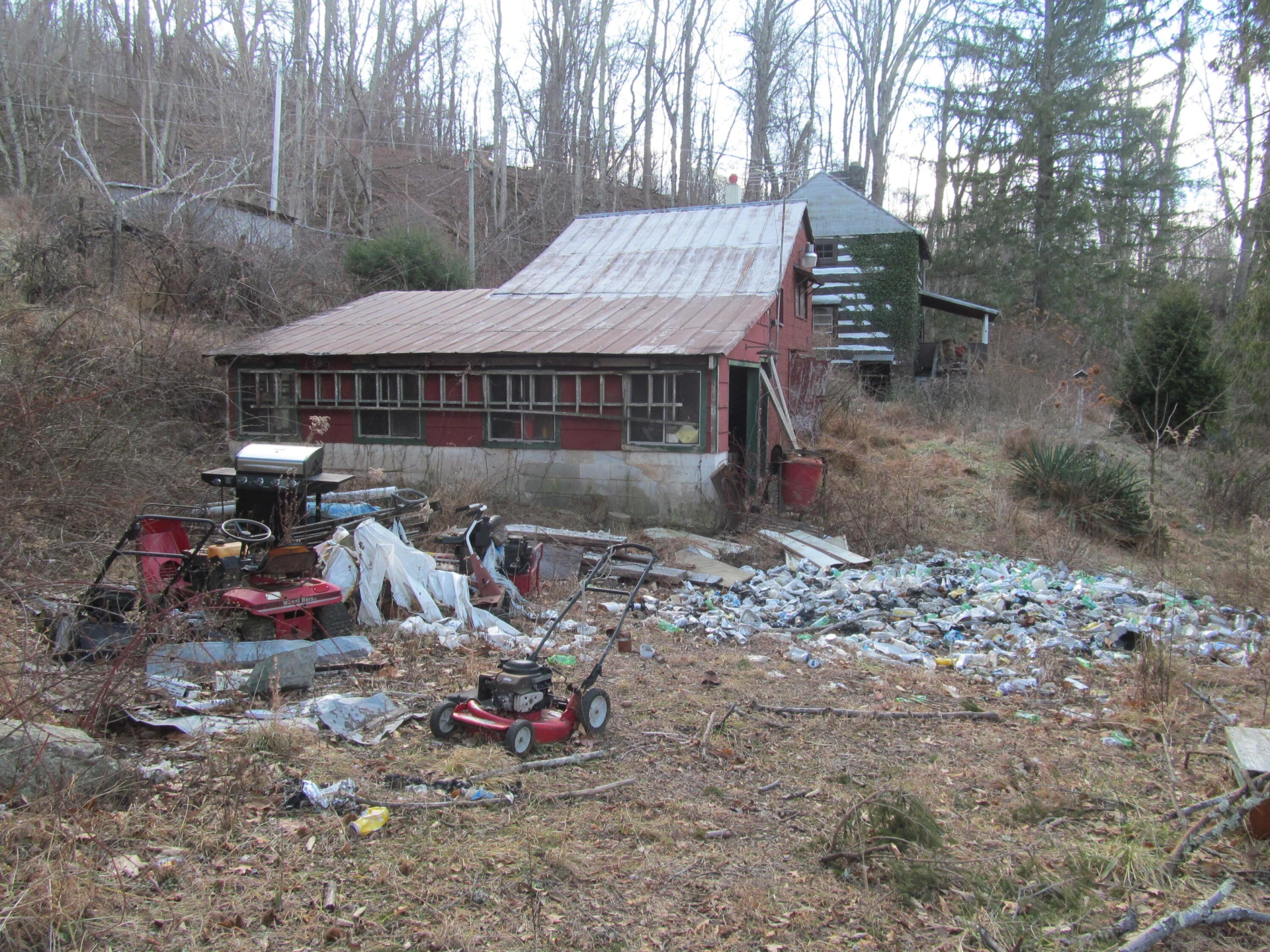 574 Grandview RD - Photo 12