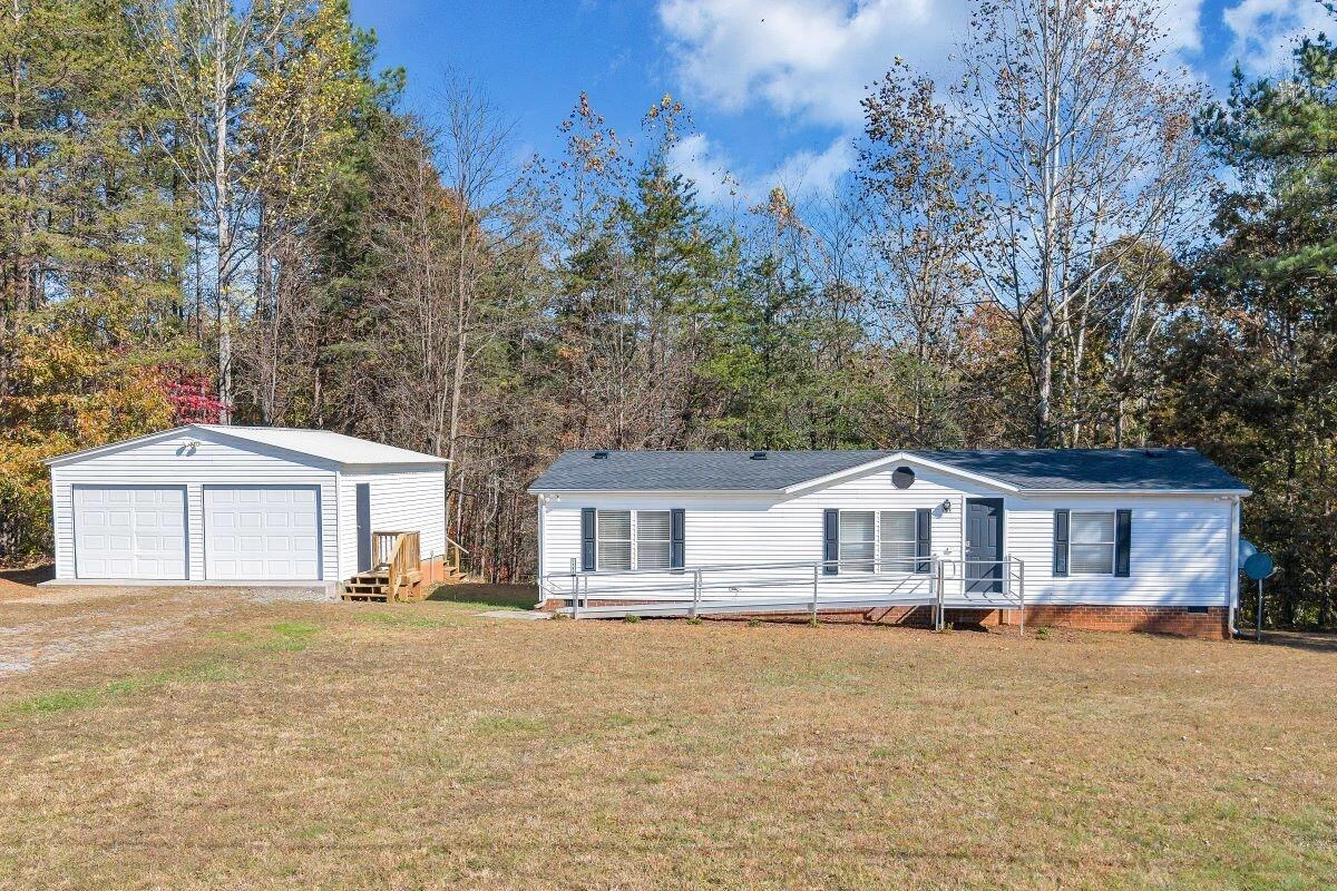 1394 GANDER LN