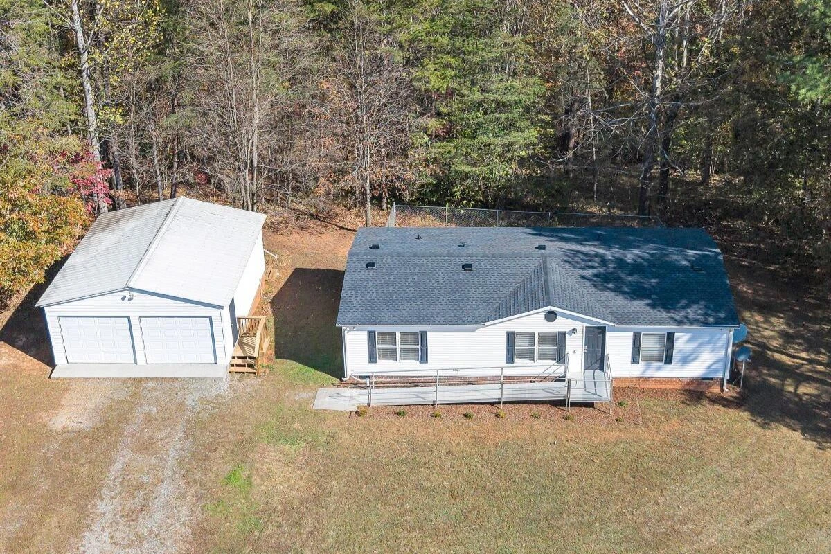 1394 GANDER LN - Photo 2