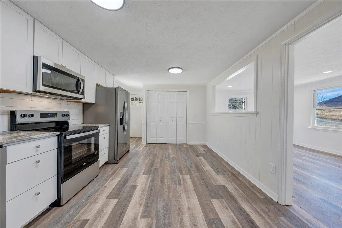 1572 Little Catawba Creek RD - Photo 12
