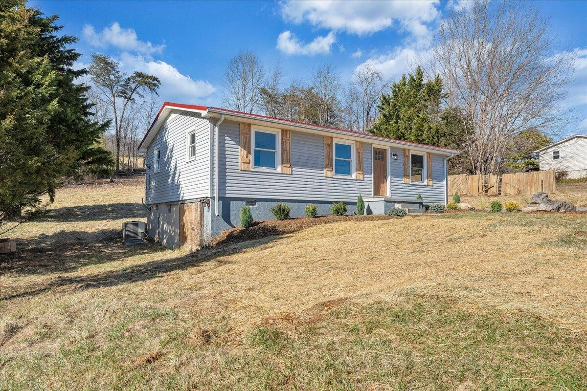 1572 Little Catawba Creek RD - Photo 34