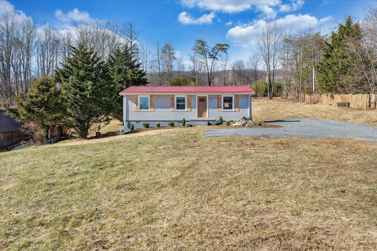 1572 Little Catawba Creek RD - Photo 35