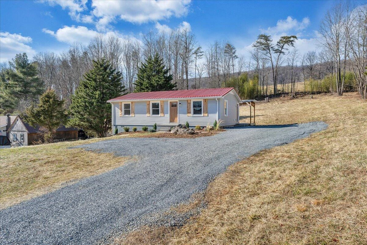 1572 Little Catawba Creek RD - Photo 37