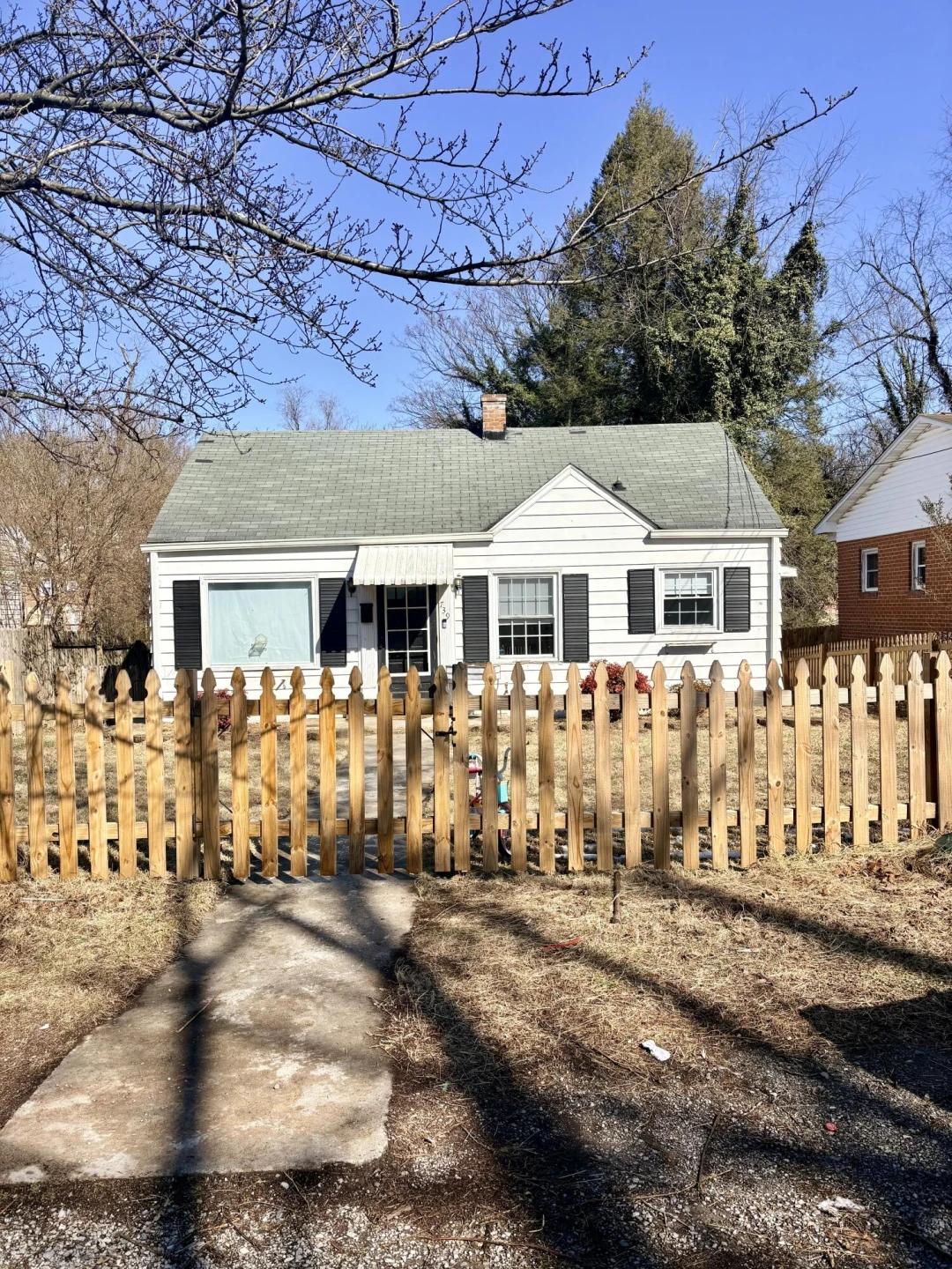 739 Brandon AVE SW - Photo 12