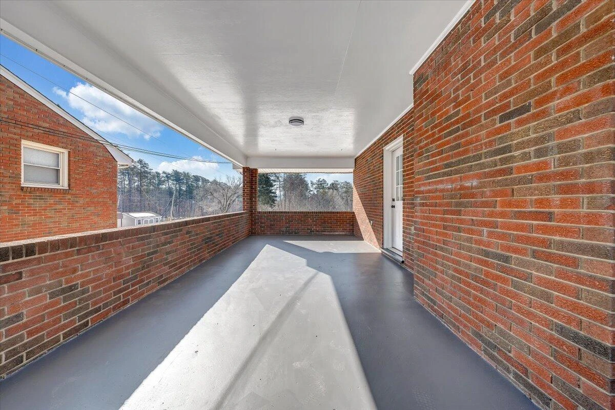 1631 Eanes RD - Photo 5