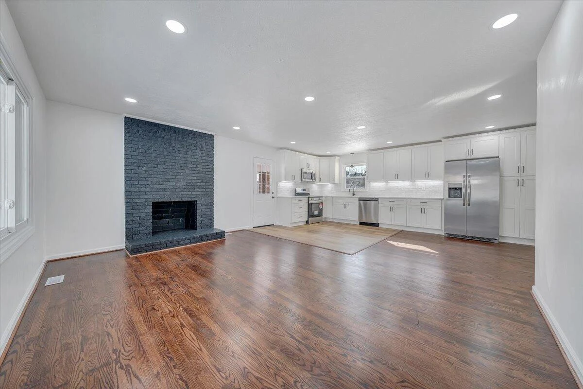 1631 Eanes RD - Photo 6