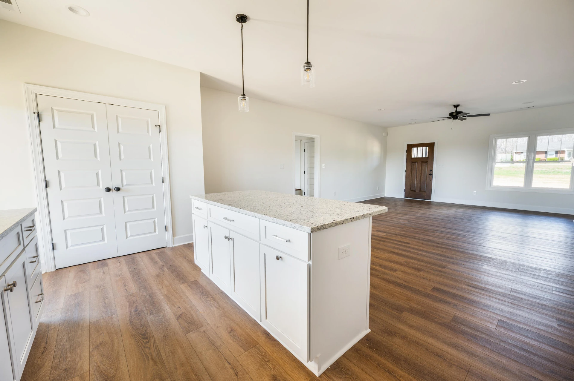 10578 Leesville RD - Photo 15