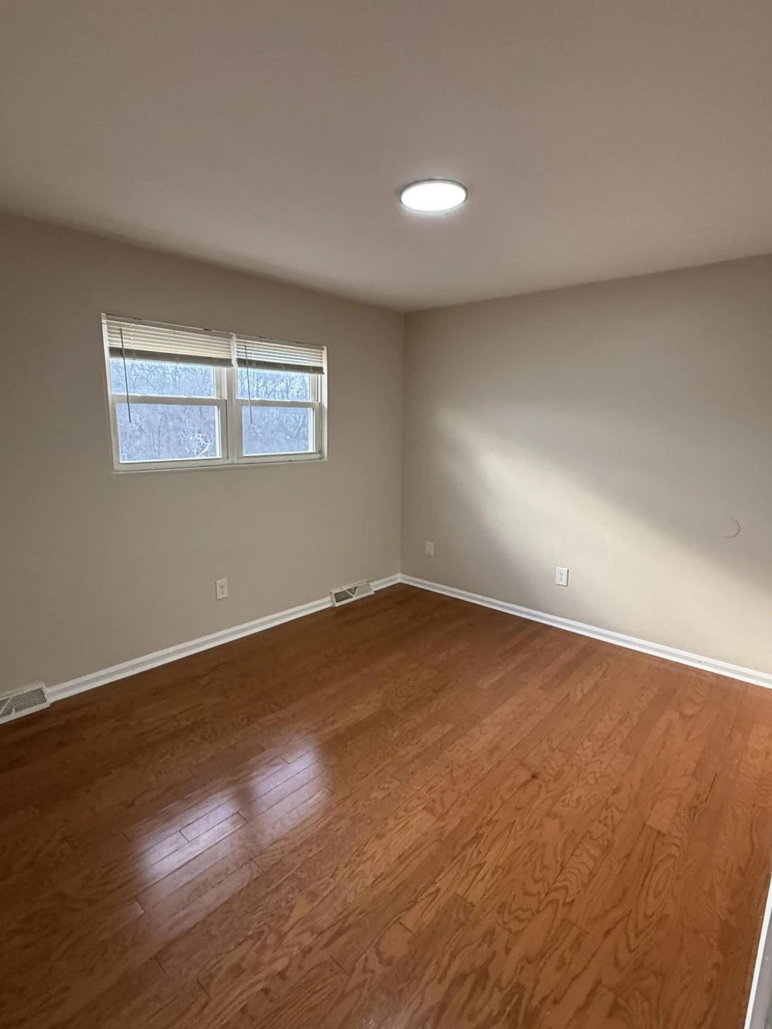 1608 Eastern AVE NE - Photo 21