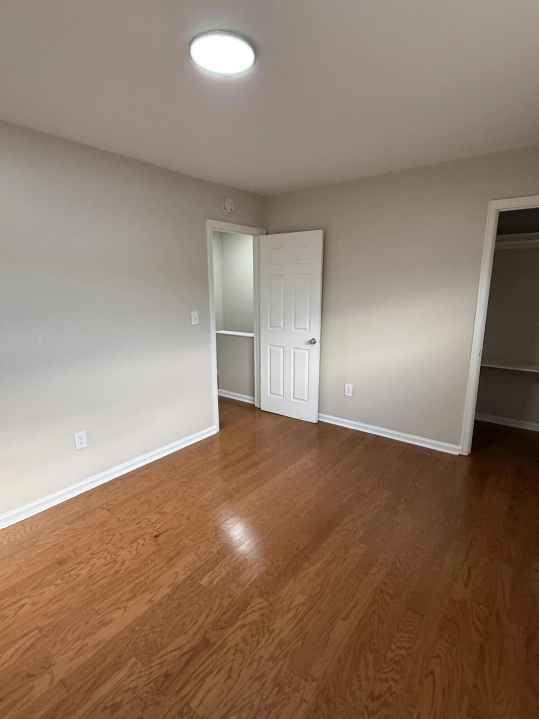 1608 Eastern AVE NE - Photo 23