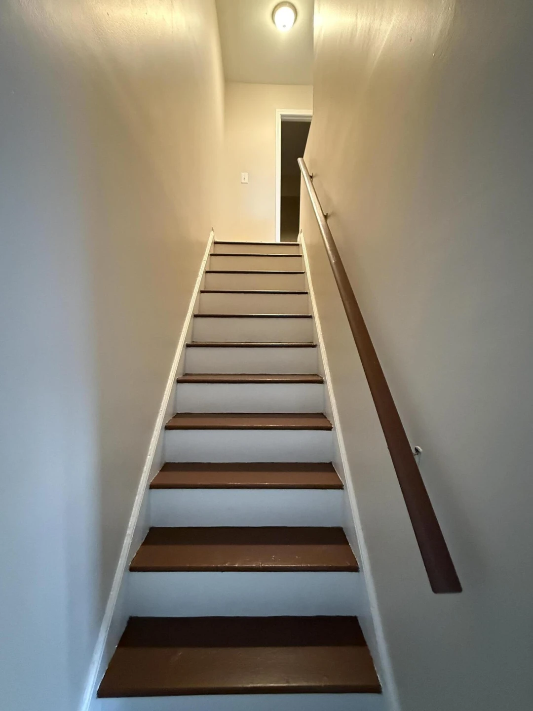 1608 Eastern AVE NE - Photo 5