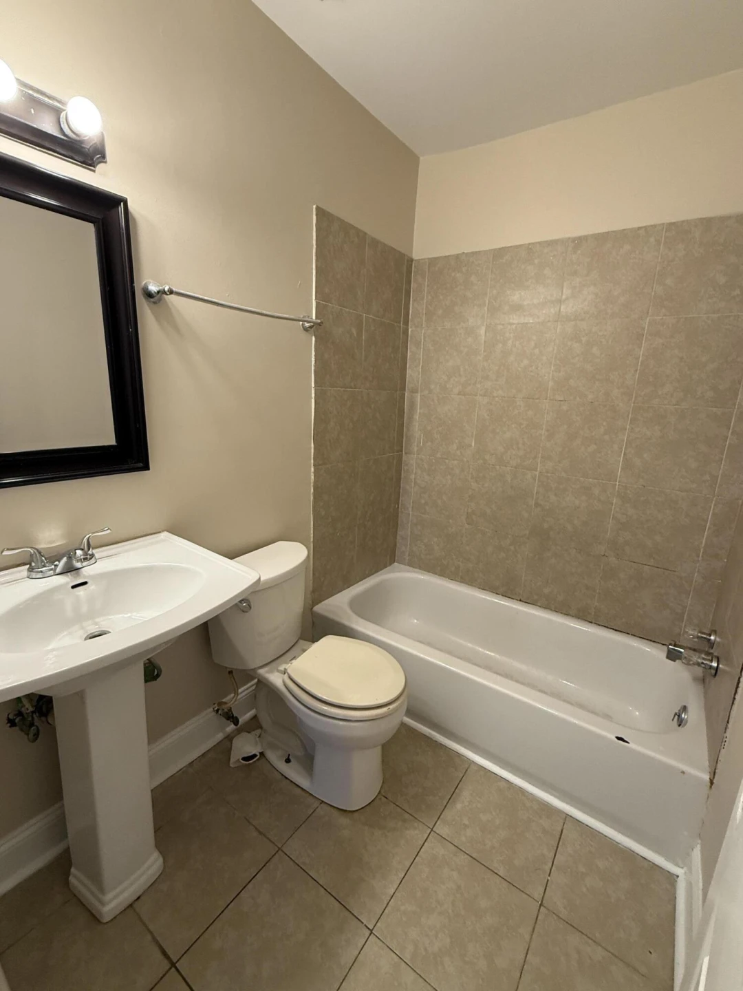1608 Eastern AVE NE - Photo 6
