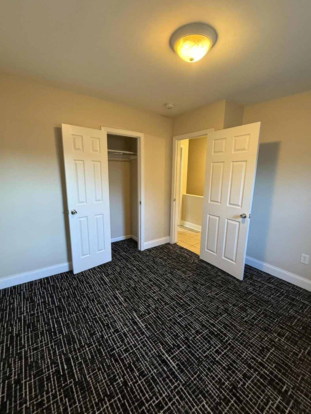 1608 Eastern AVE NE - Photo 8