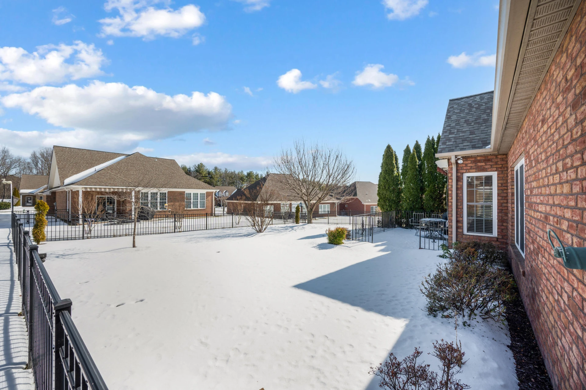 405 Deer Run CIR - Photo 36