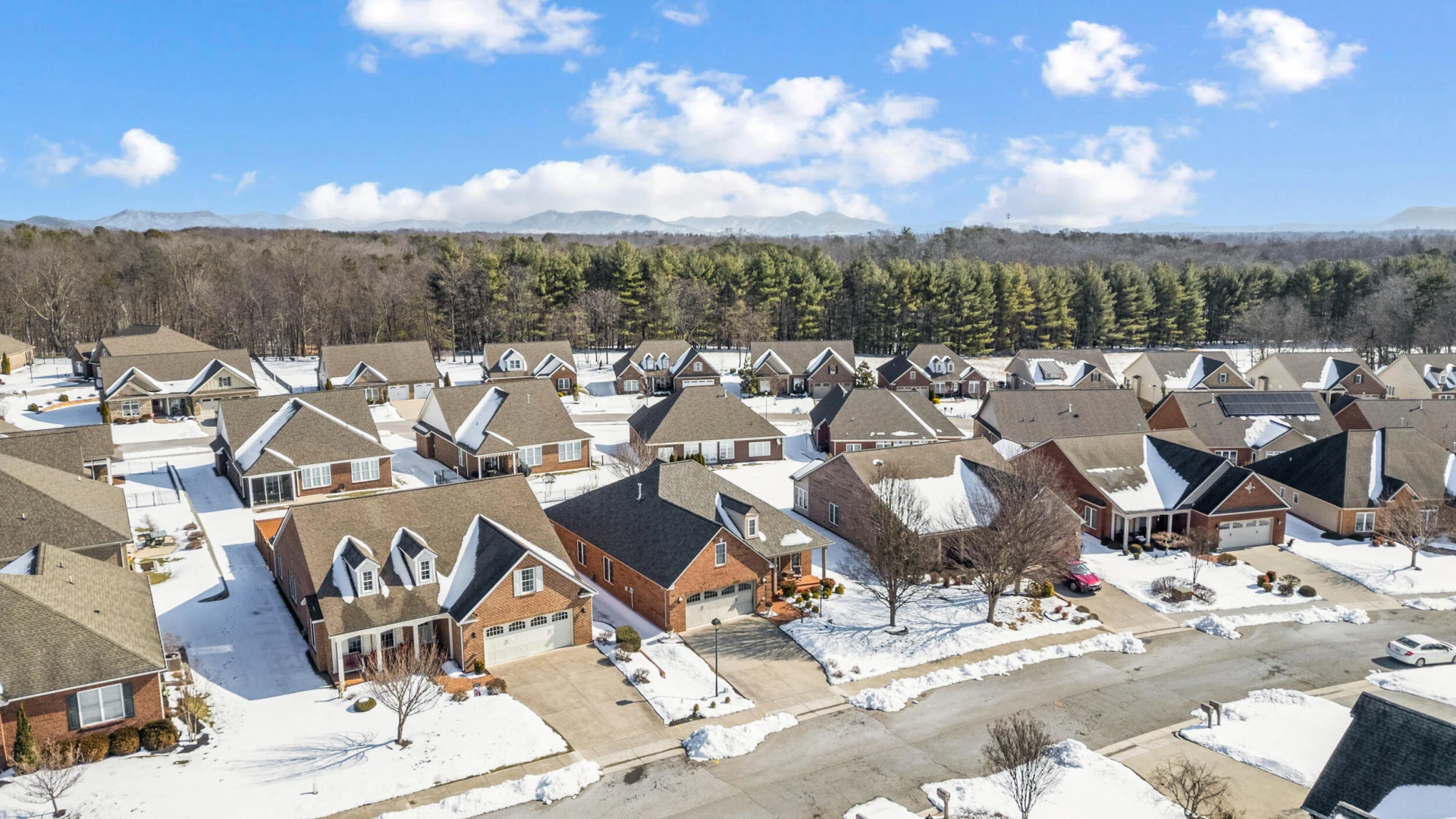 405 Deer Run CIR - Photo 40