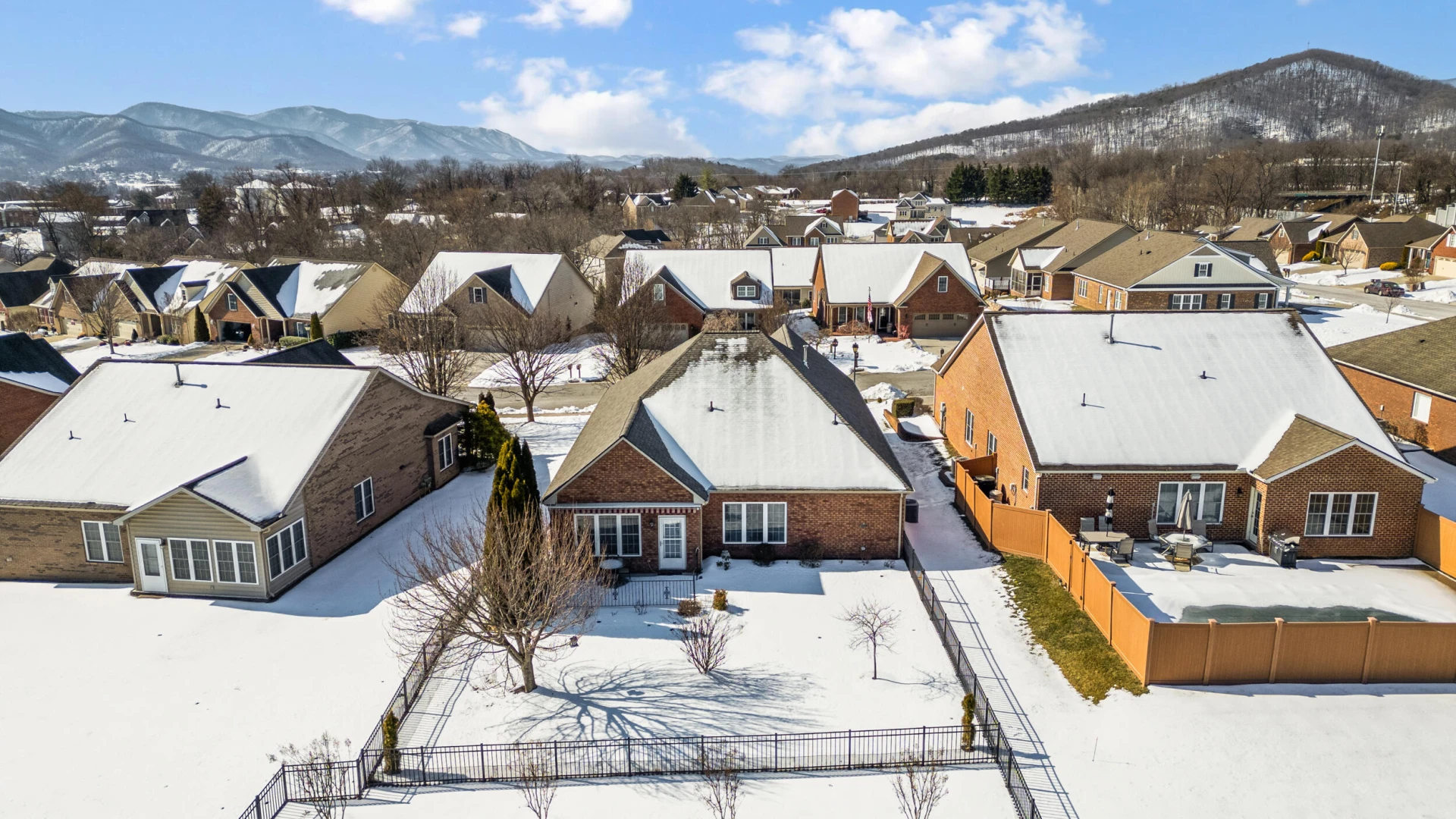 405 Deer Run CIR - Photo 46
