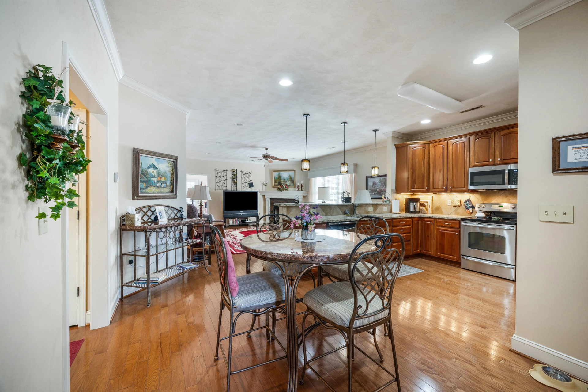 405 Deer Run CIR - Photo 8