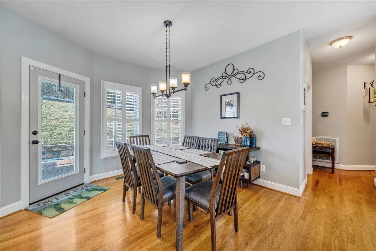 2525 Fountain LN - Photo 12