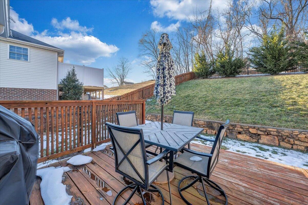 2525 Fountain LN - Photo 42