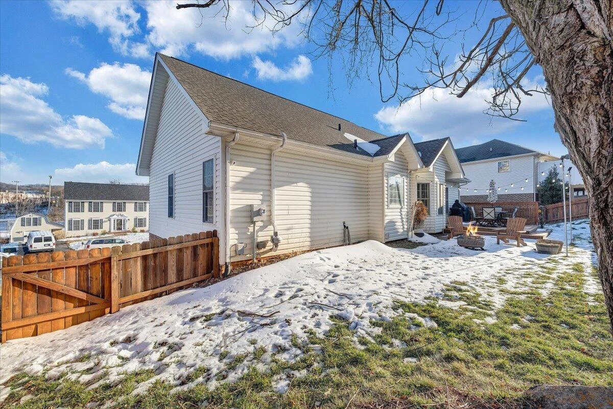 2525 Fountain LN - Photo 48