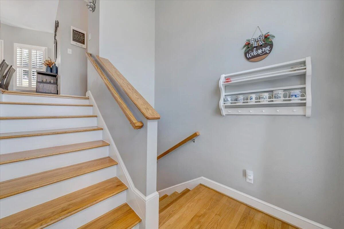 2525 Fountain LN - Photo 7