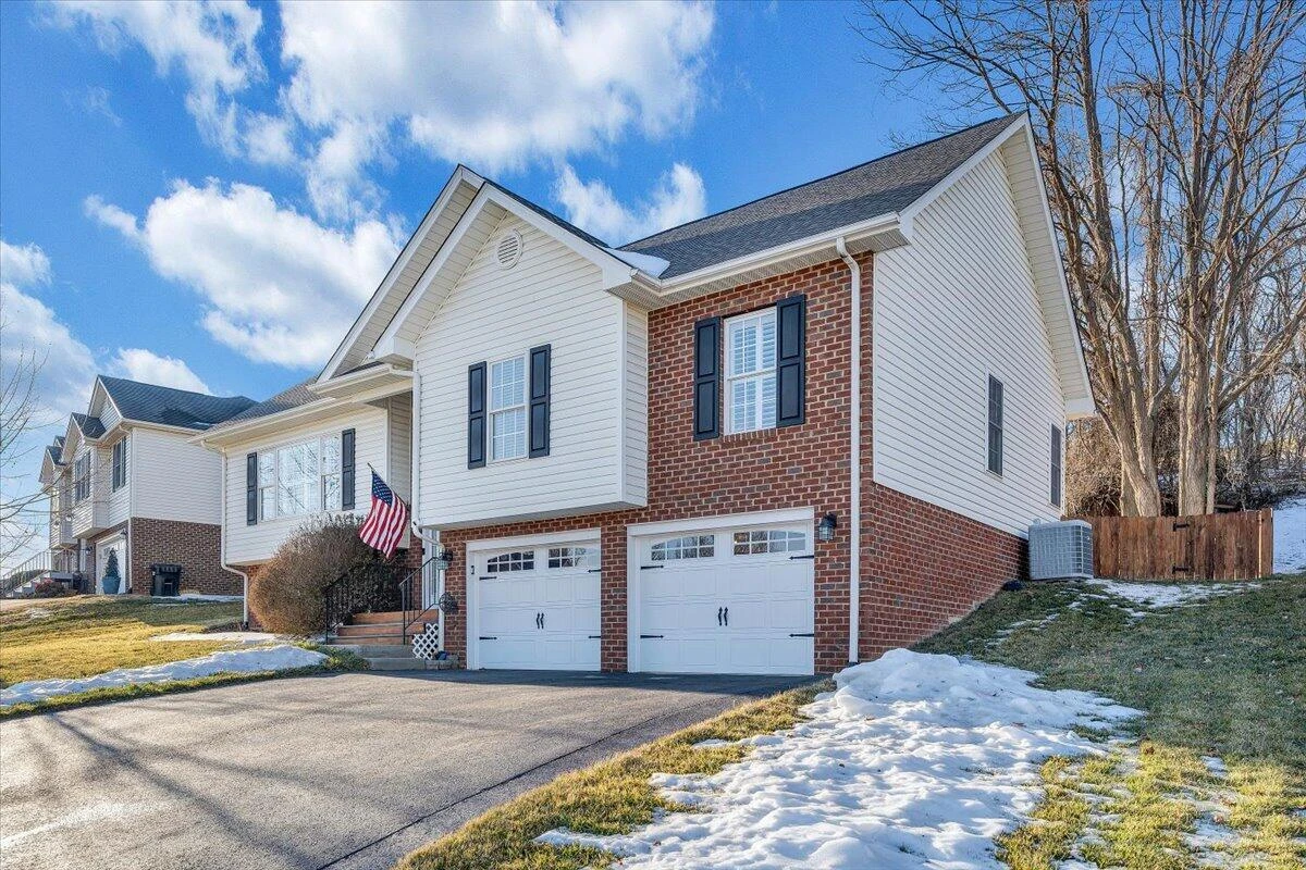 2525 Fountain LN - Photo 56