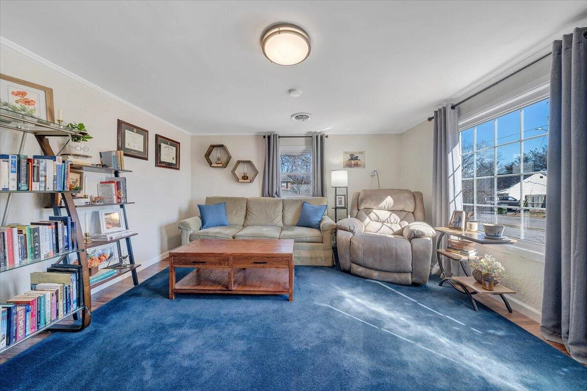 29 Corbett ST - Photo 13