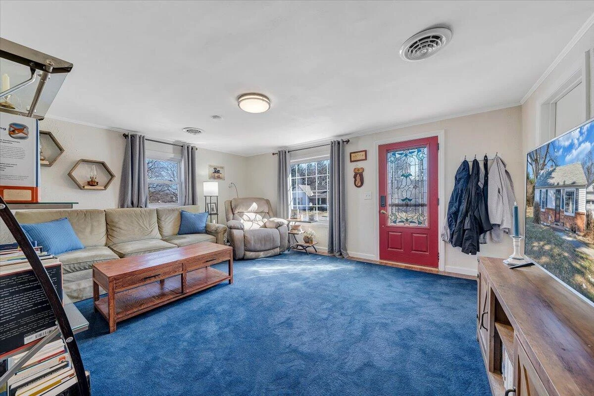 29 Corbett ST - Photo 14