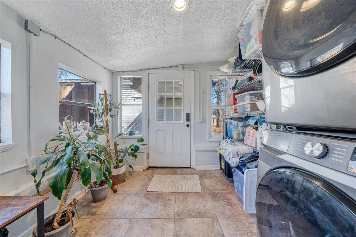 29 Corbett ST - Photo 22