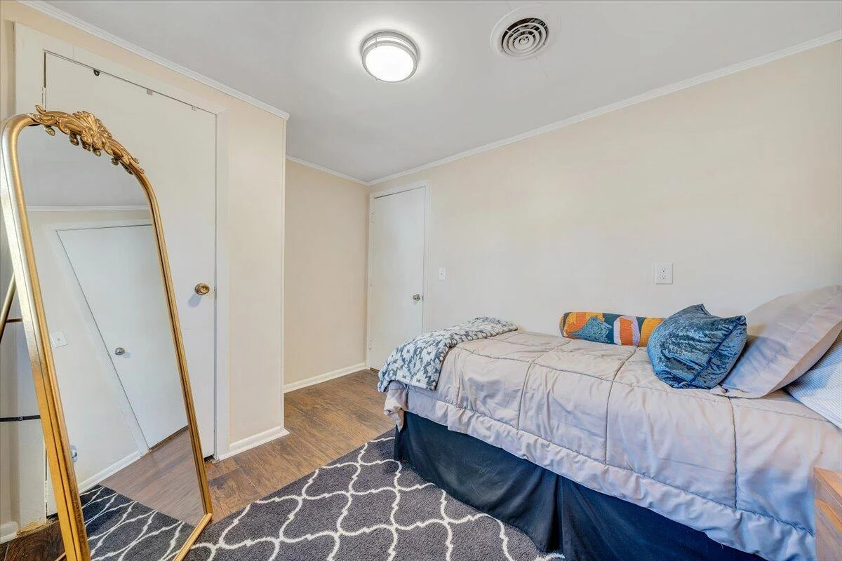 29 Corbett ST - Photo 28