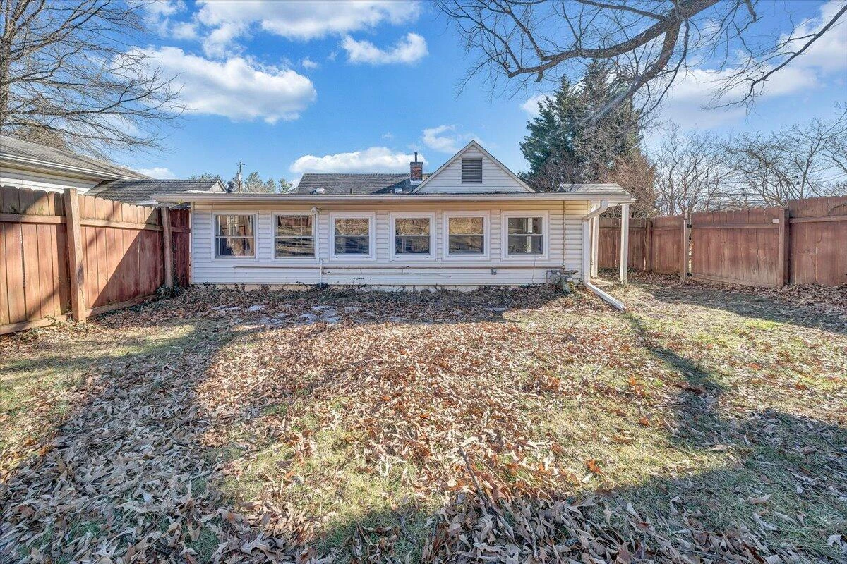 29 Corbett ST - Photo 31