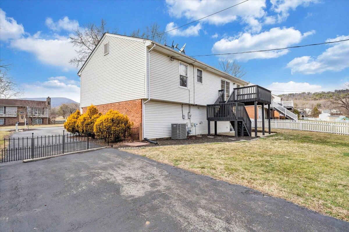 3311 Green Ridge CT - Photo 39