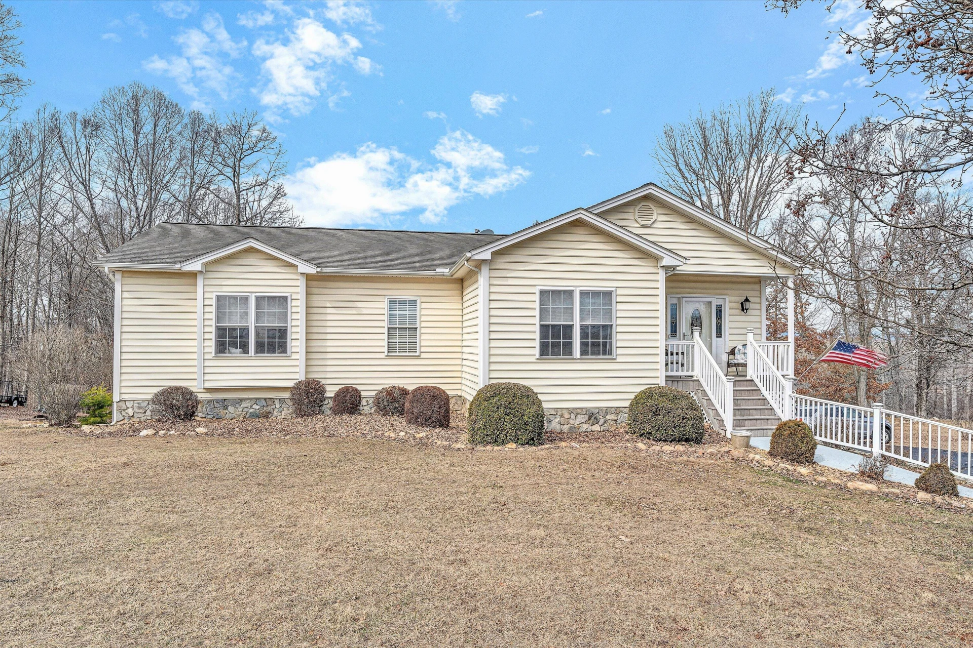 1615 Morewood RD