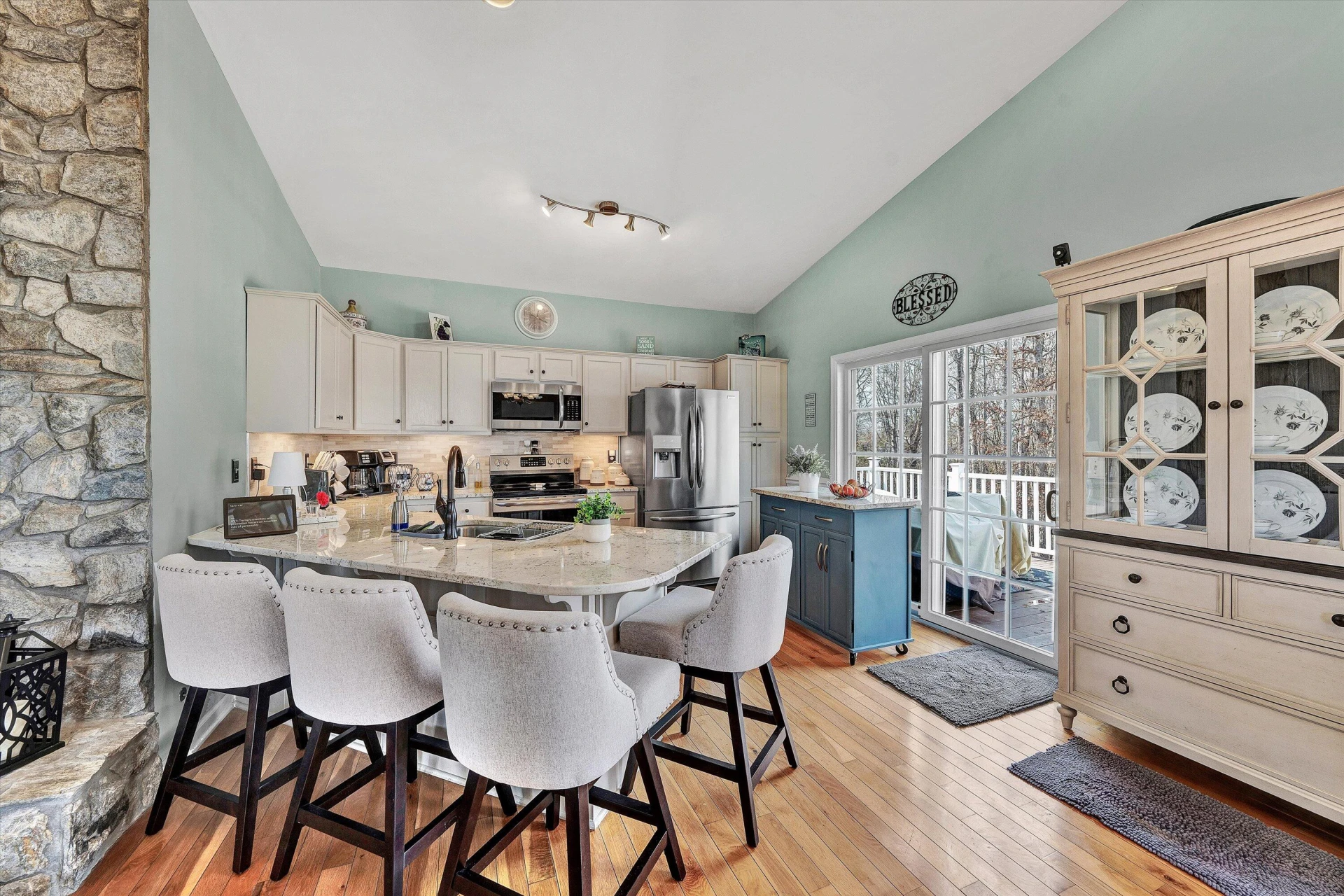 1615 Morewood RD - Photo 12