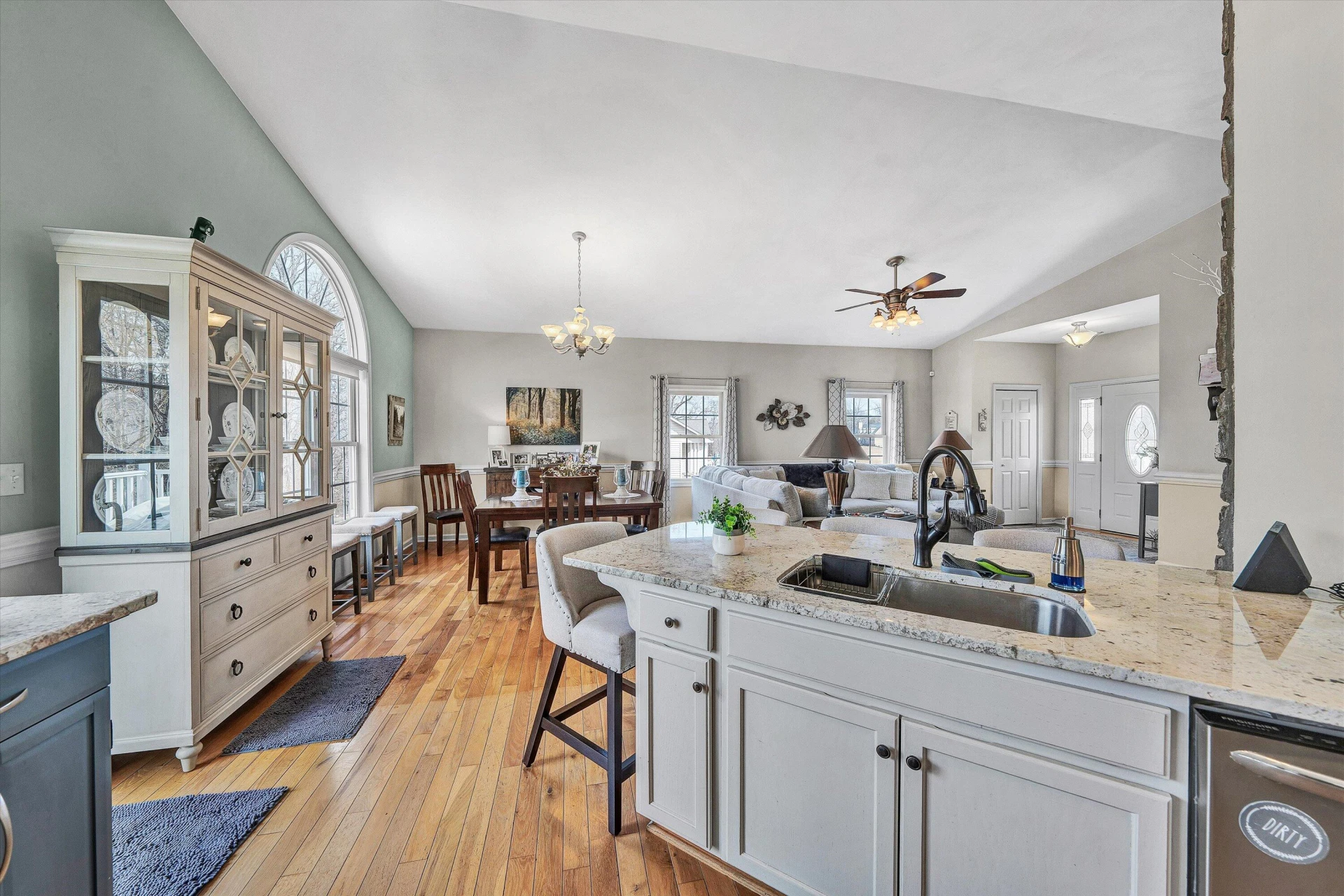1615 Morewood RD - Photo 14