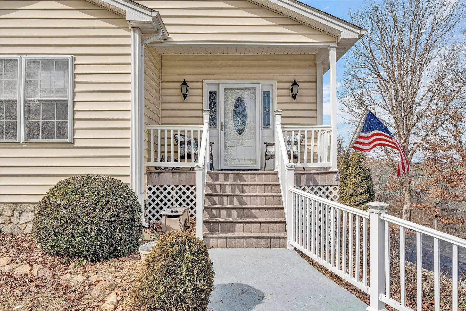 1615 Morewood RD - Photo 5