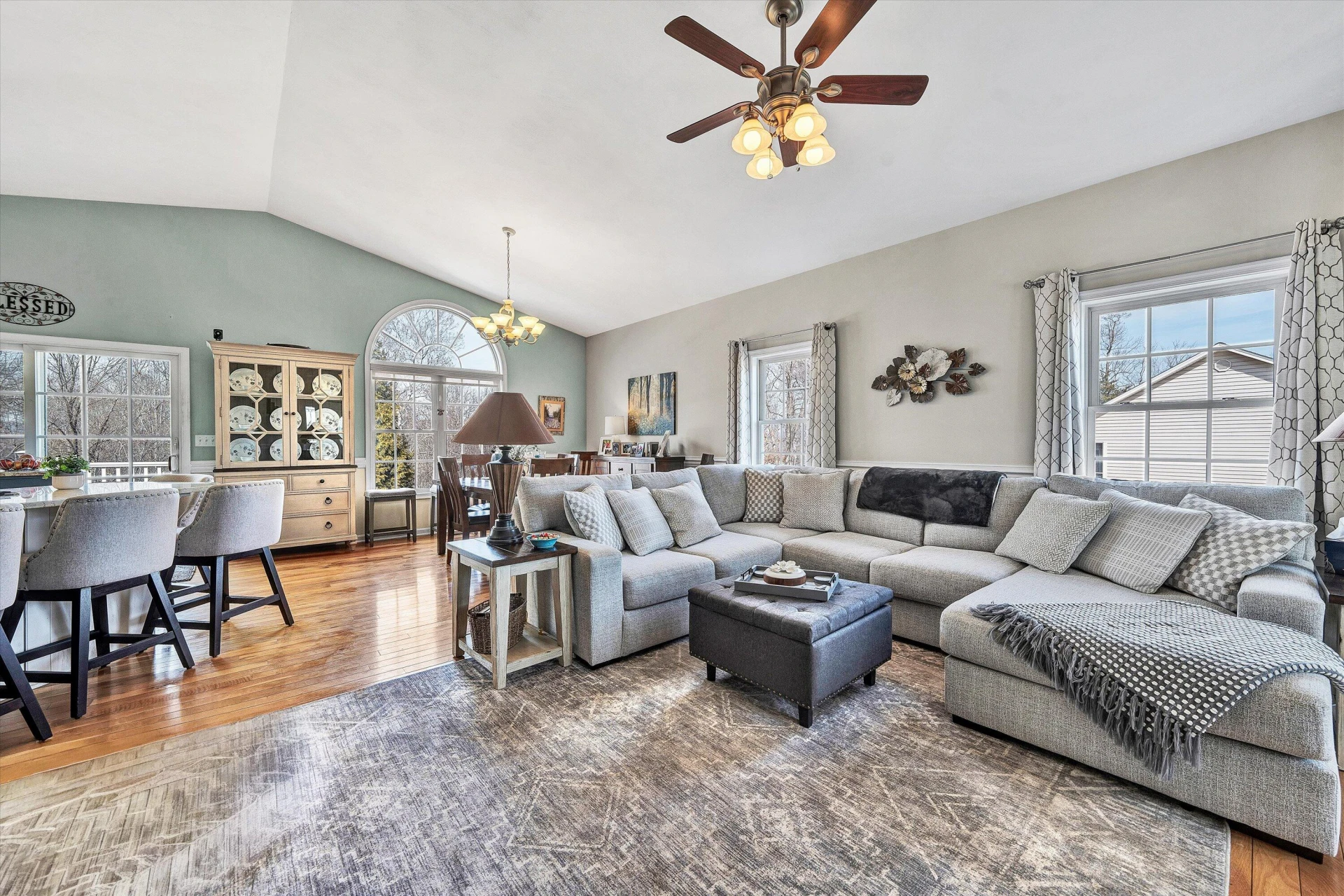 1615 Morewood RD - Photo 8