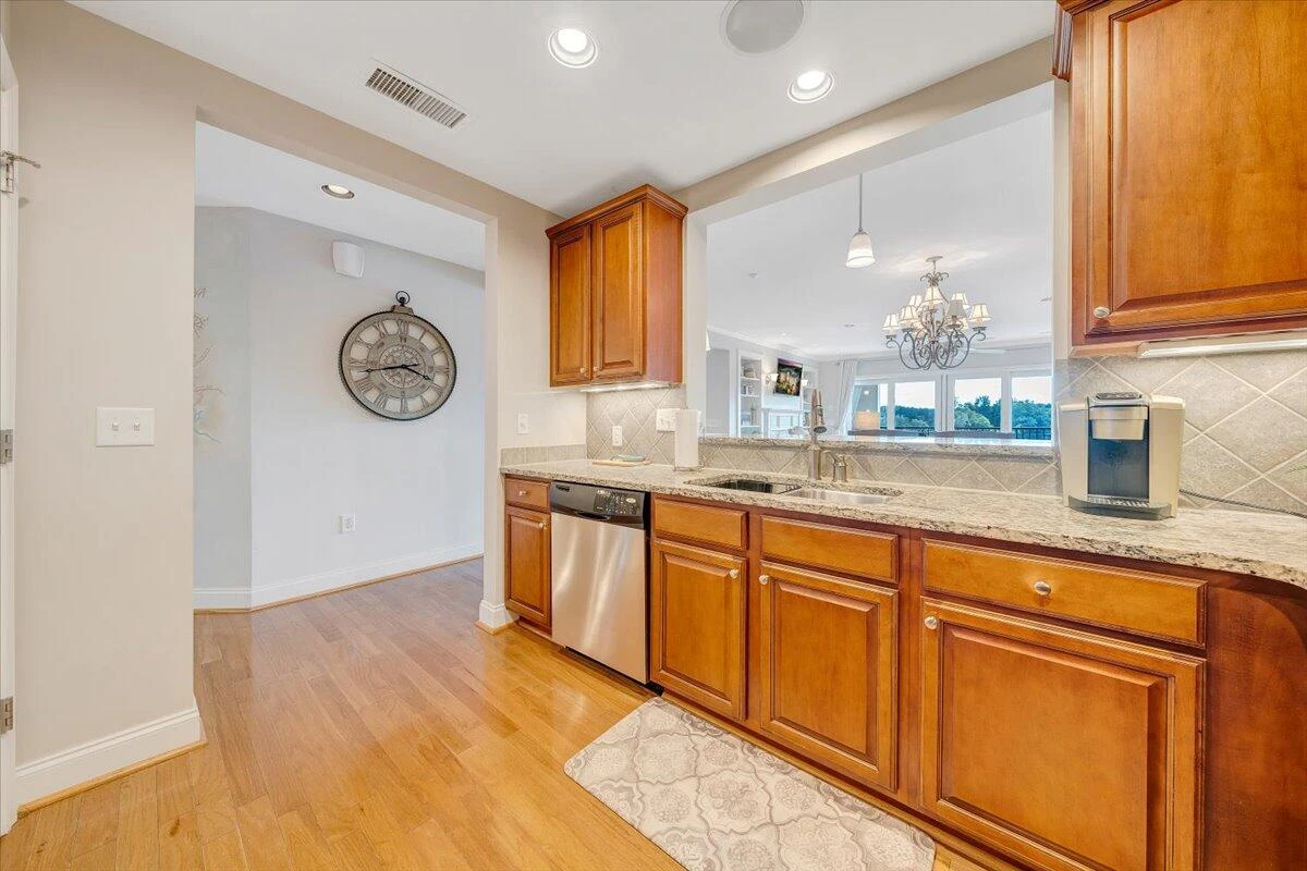 100 BRIDGEWATER POINTE PL #502 - Photo 17