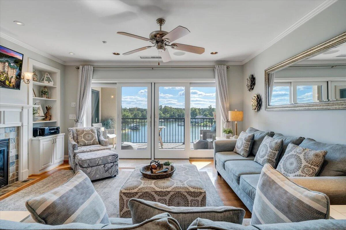 100 BRIDGEWATER POINTE PL #502 - Photo 2