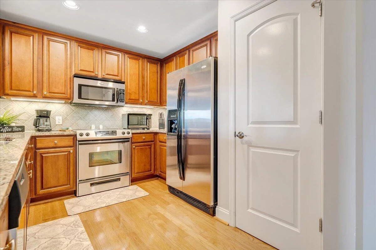 100 BRIDGEWATER POINTE PL #502 - Photo 21