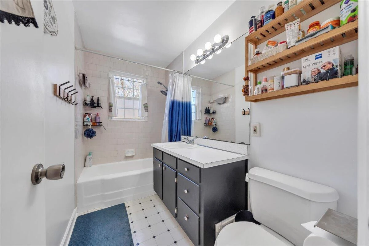 1720 Millbrook ST - Photo 25